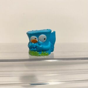 Zuru Smashers Series 2 Gross Blue Poo Paper 2064 Boys Shopkins